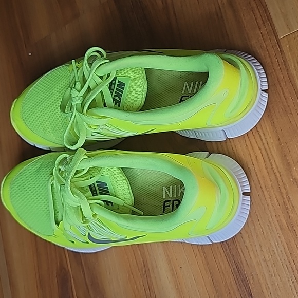 Women's sneakers - Picture 3 of 4